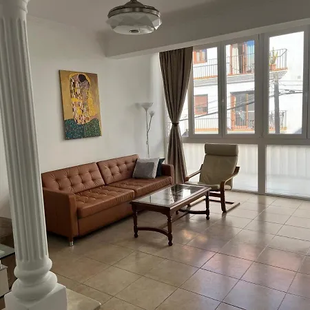 Perfect Place For Fun In The Sun! *