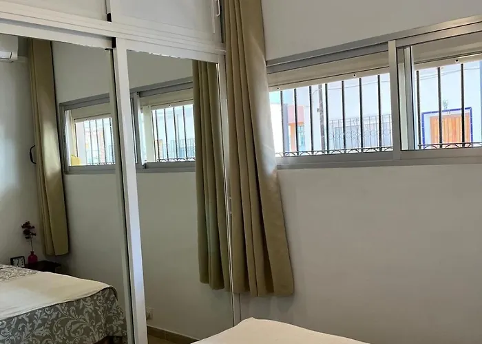 Perfect Place For Fun In The Sun! 푸엔히롤라