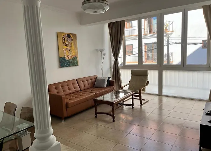 Perfect Place For Fun In The Sun! *